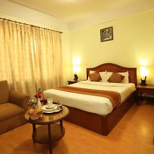 Samsara Deluxe Double Room on Food & Beverage